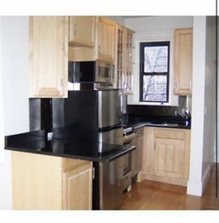 75 Burbank St # 404