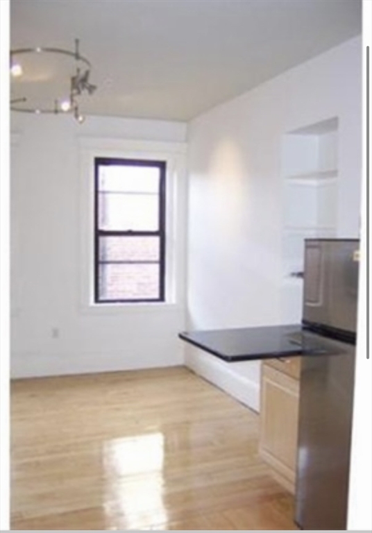 75 Burbank St # 404