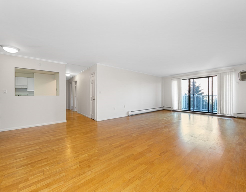 151 Coolidge Ave # 303