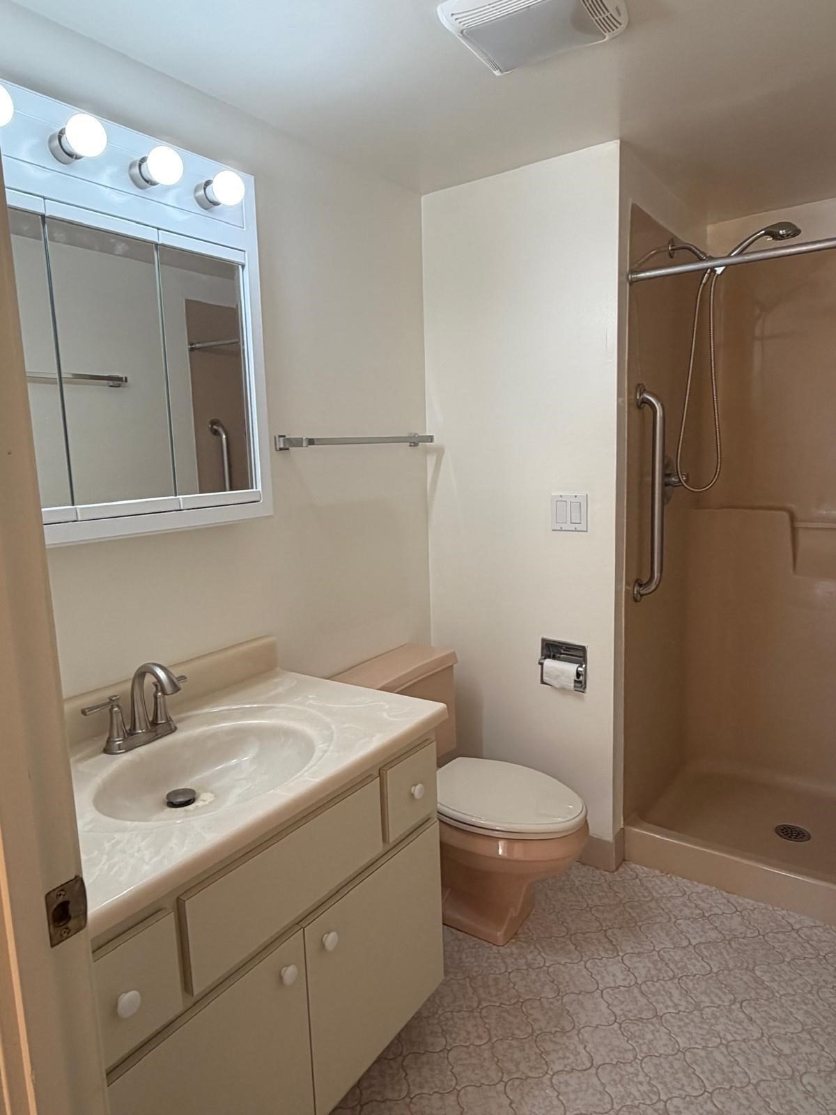151 Coolidge Ave # 303