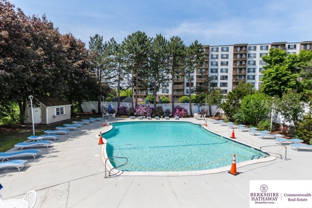 151 Coolidge Ave # 303