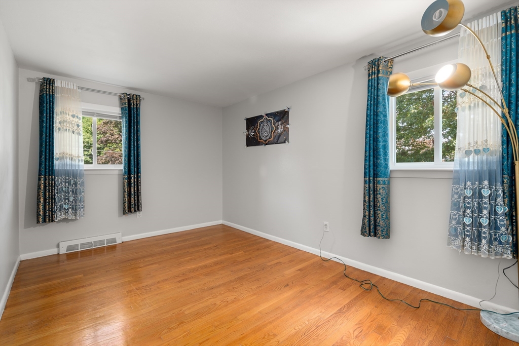 14 Richard Rd