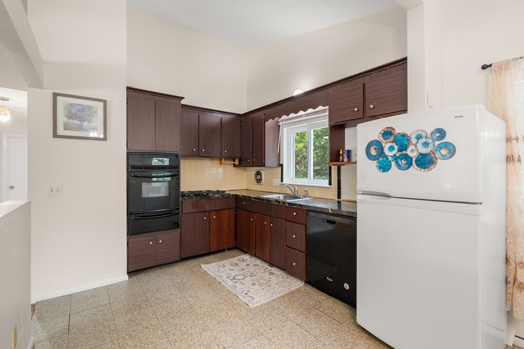 14 Richard Rd