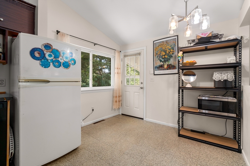 14 Richard Rd