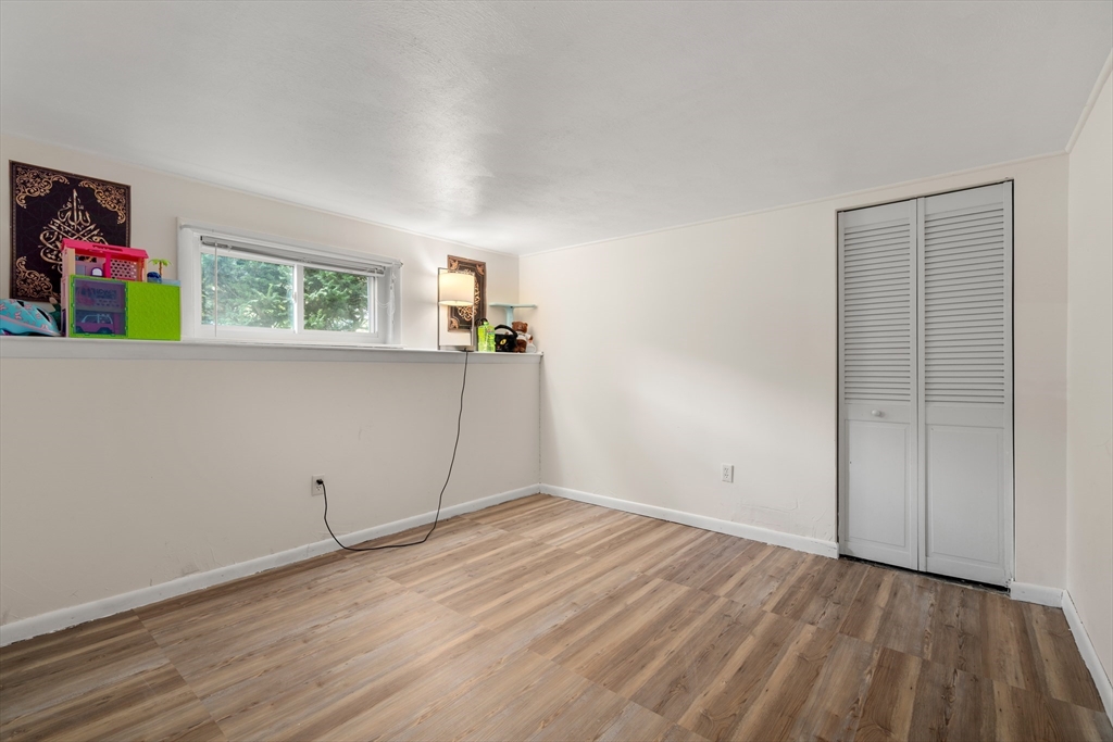 14 Richard Rd