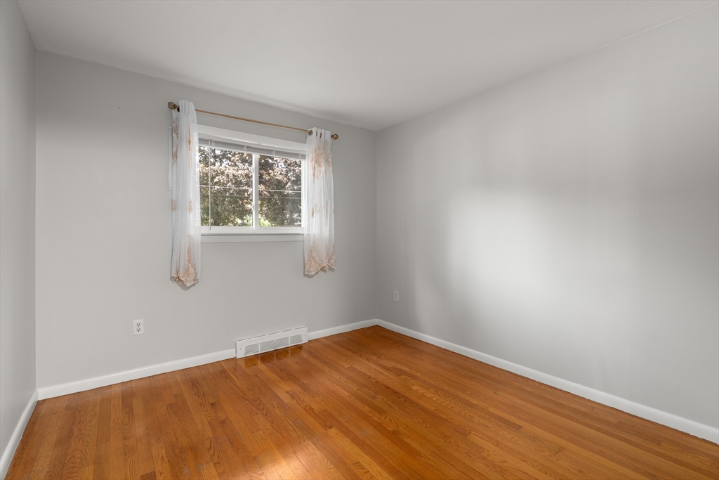 14 Richard Rd