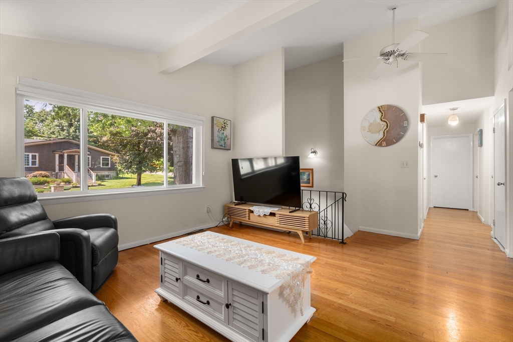 14 Richard Rd