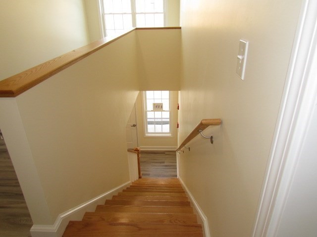 1093 Main St # 3