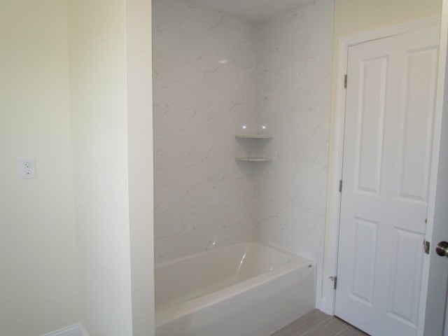 1093 Main St # 3
