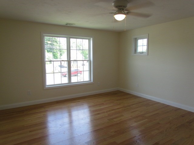 1093 Main St # 3