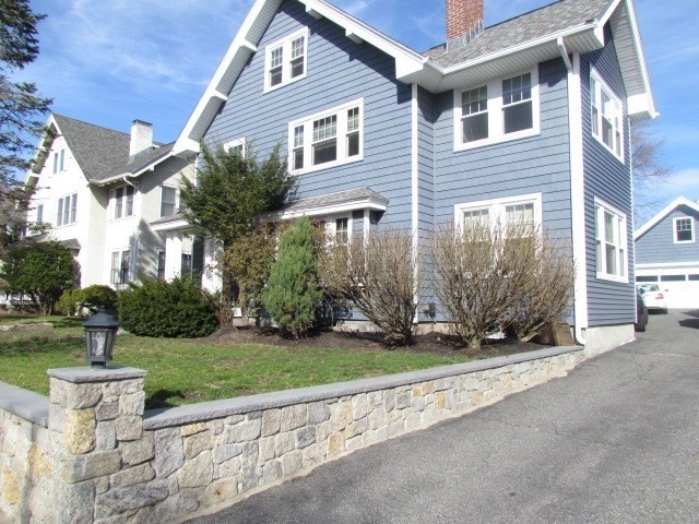340 Common St # 2