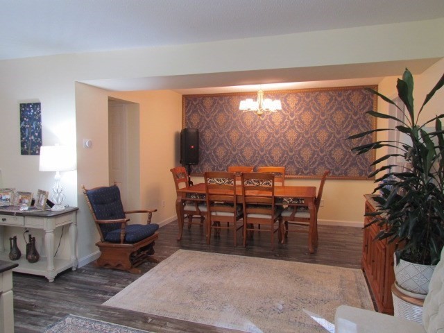 203 Edgebrook Dr # 203
