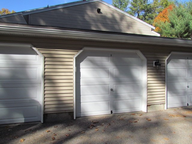 203 Edgebrook Dr # 203