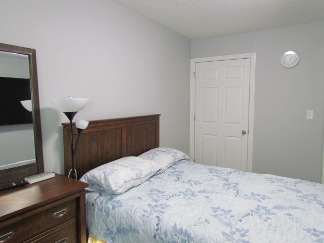 203 Edgebrook Dr # 203