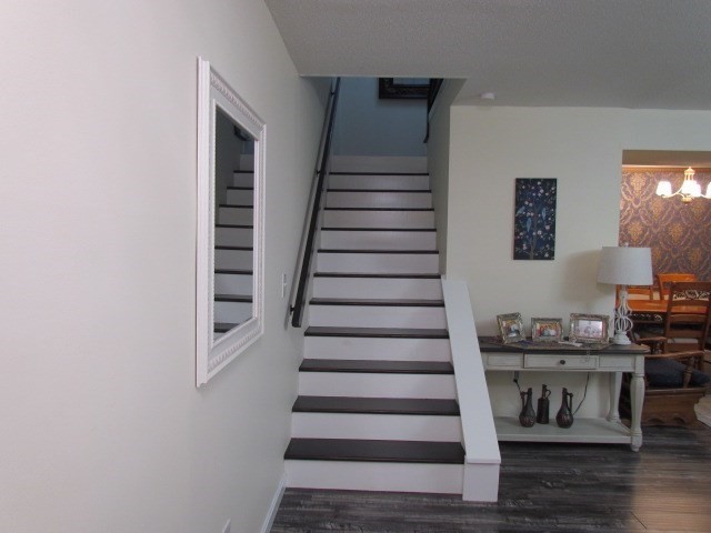 203 Edgebrook Dr # 203