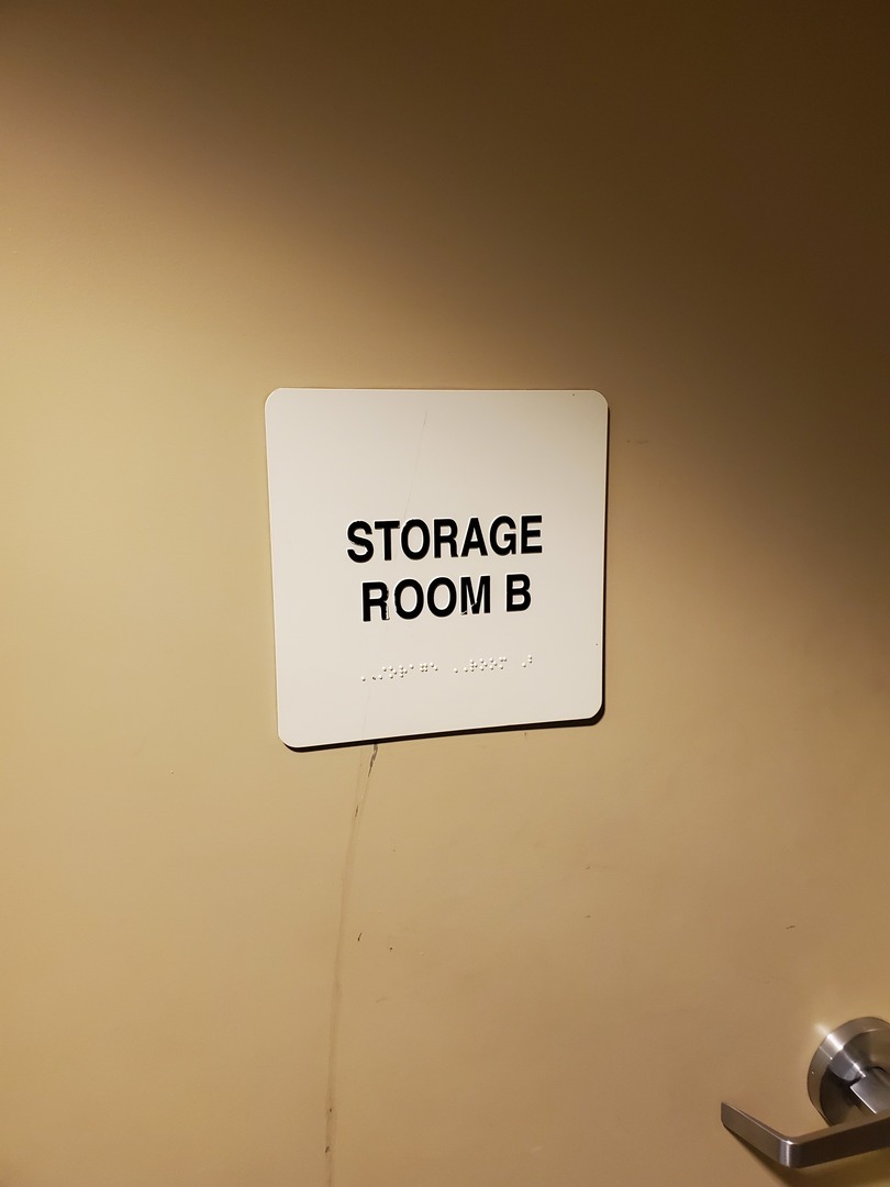 1075 W Roosevelt Road Unit: 209