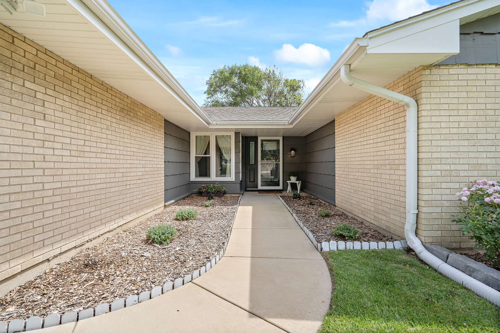 172 N Lancaster Drive