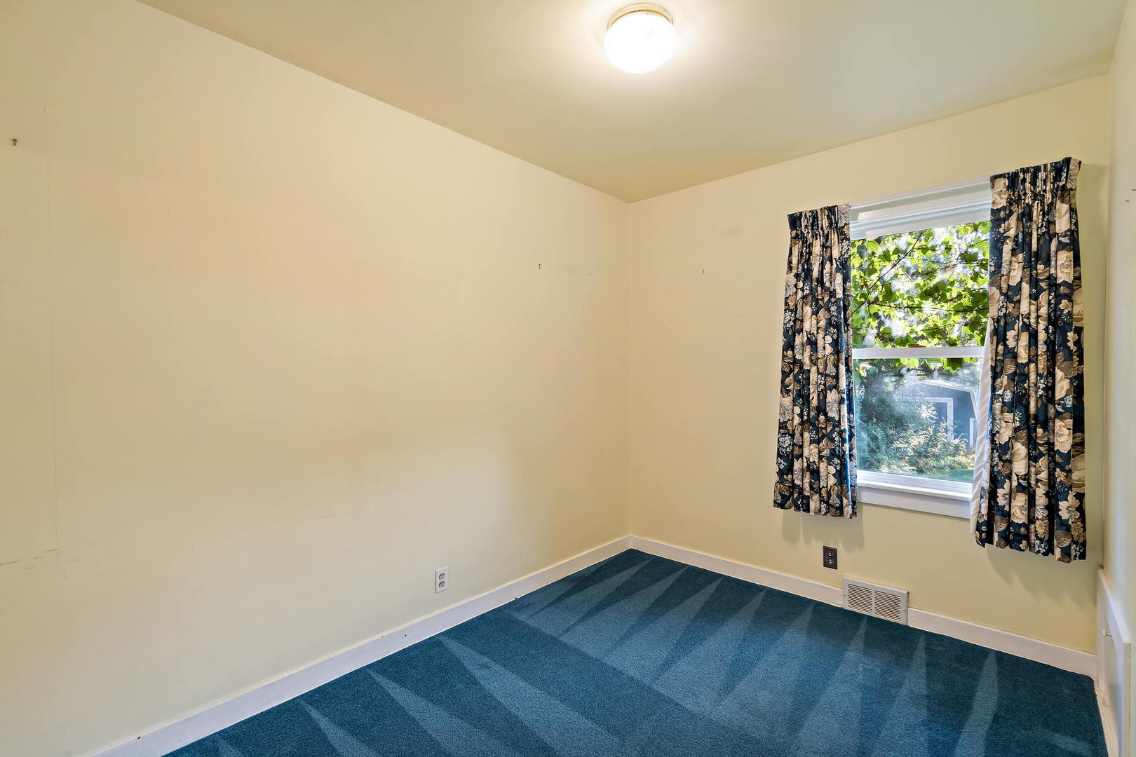 941 S Stewart Avenue