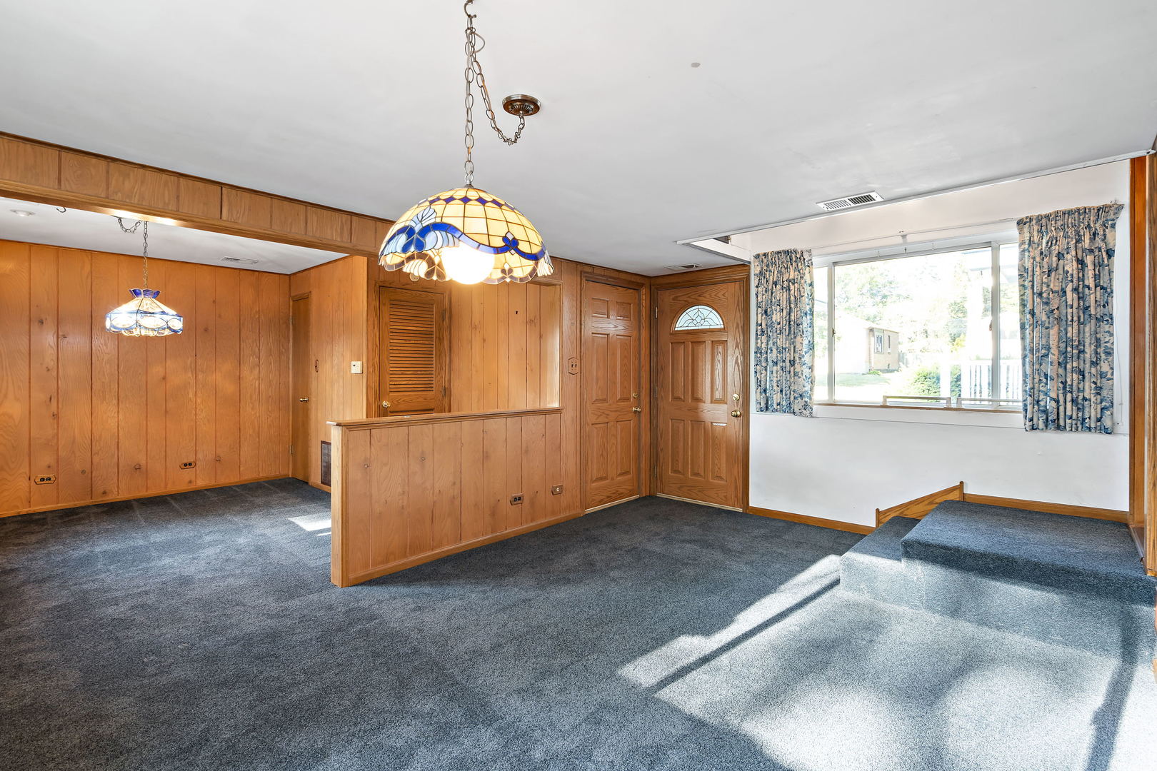 941 S Stewart Avenue