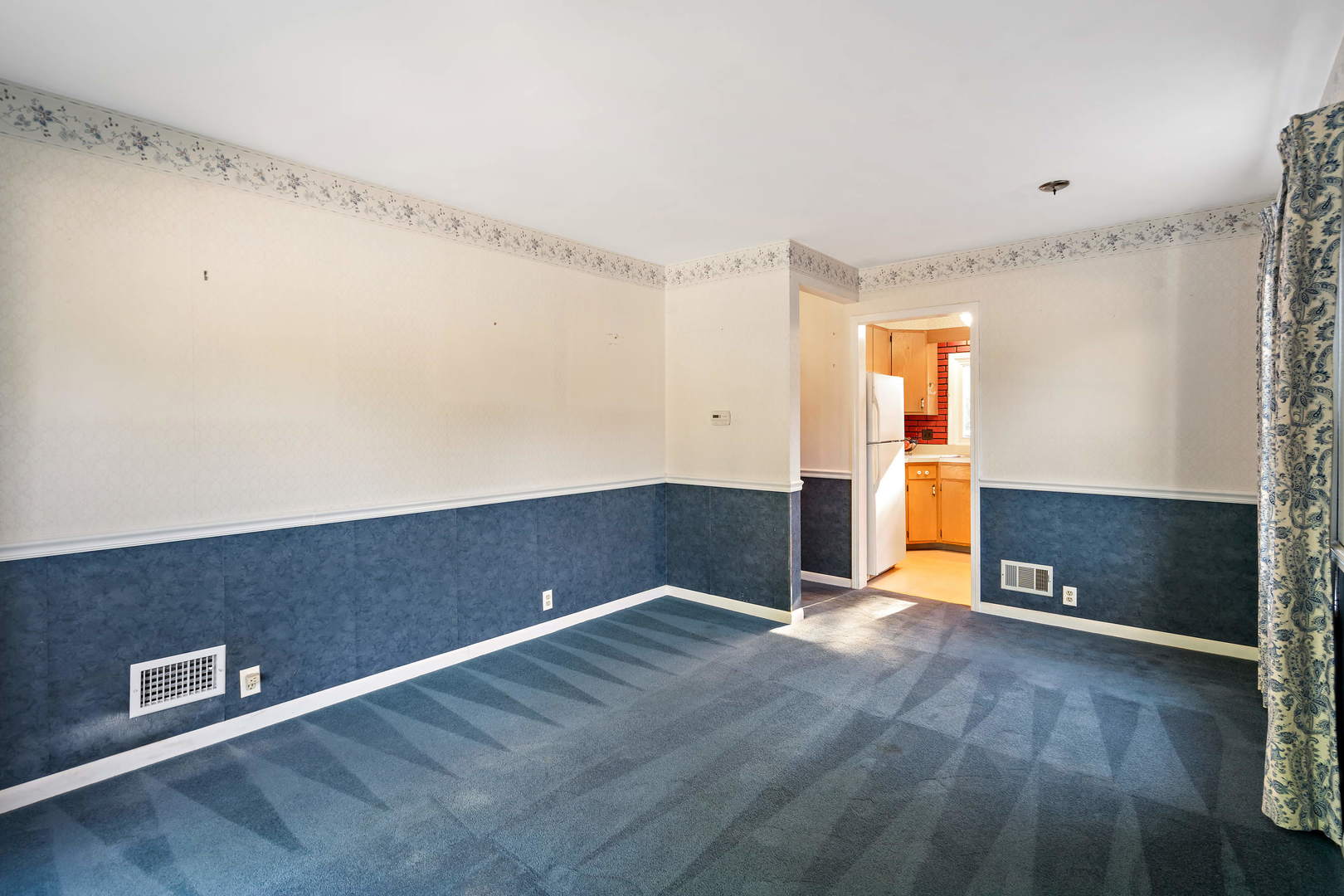 941 S Stewart Avenue