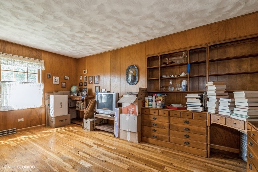 4025 Belle Aire Lane