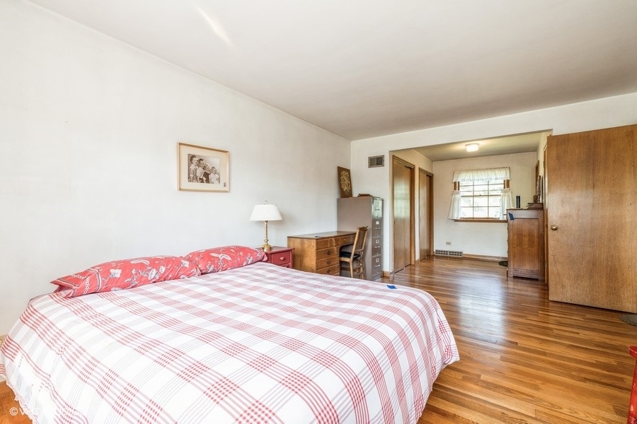 4025 Belle Aire Lane