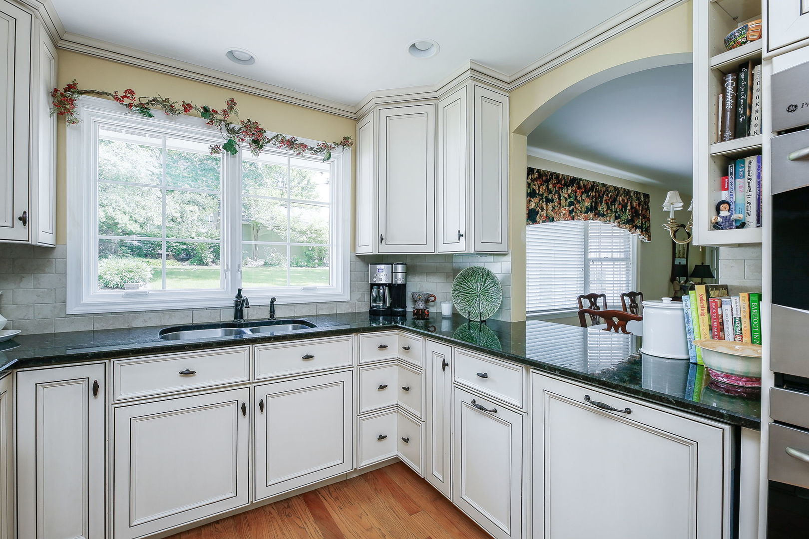 4801 Montgomery Avenue