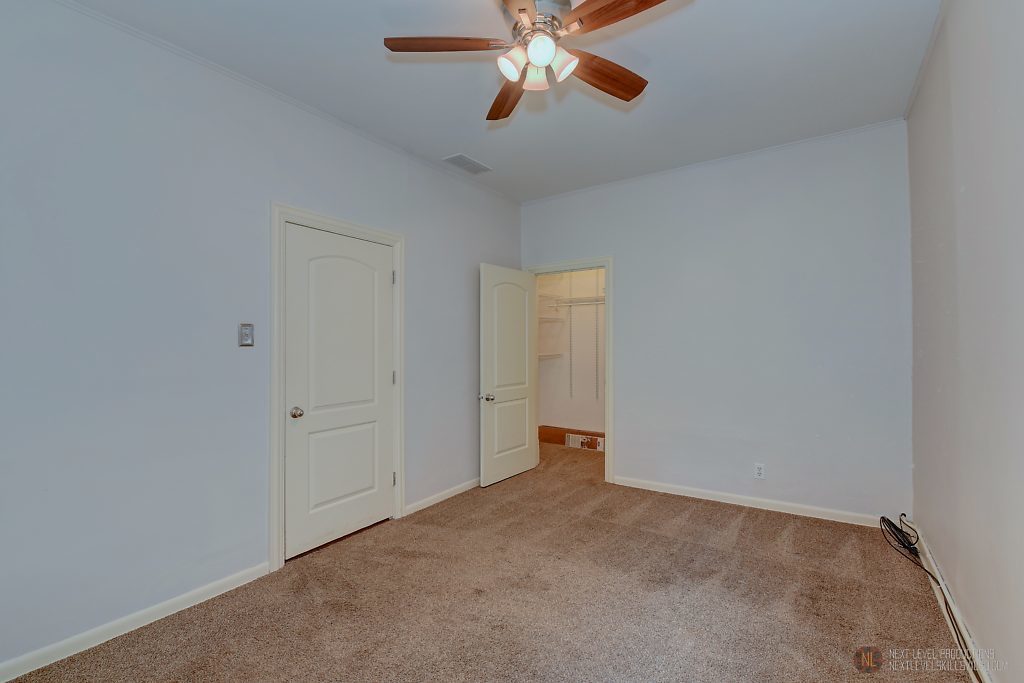 5114 MAIN Street Unit: B