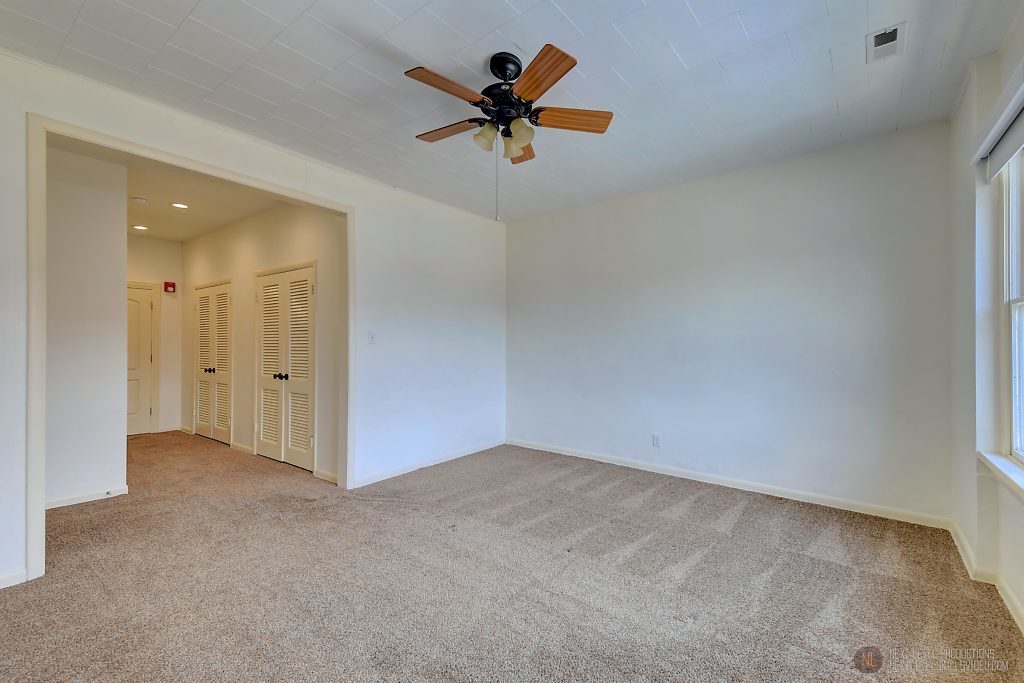 5114 MAIN Street Unit: B