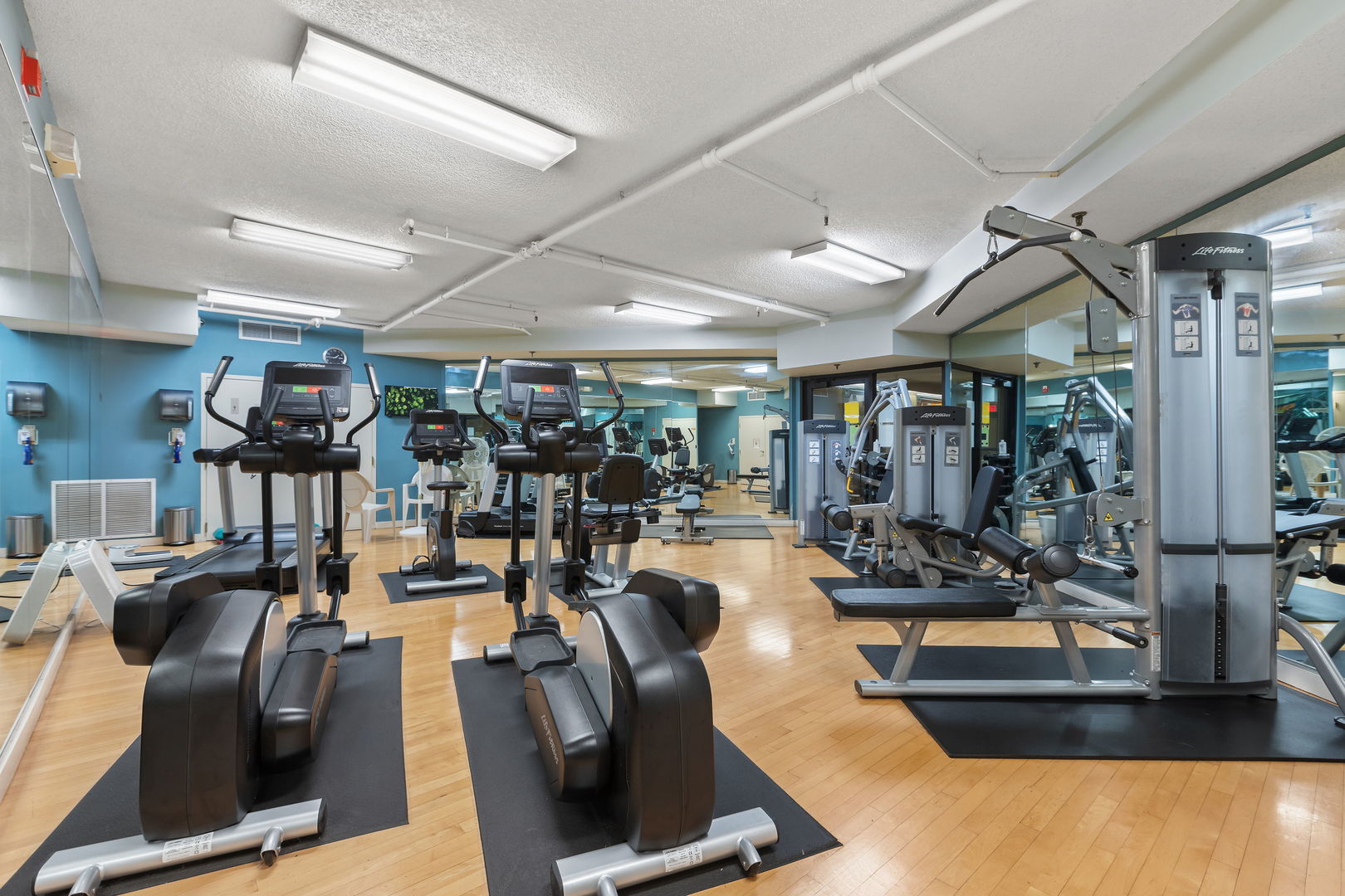 509 Aurora Avenue Unit: 520