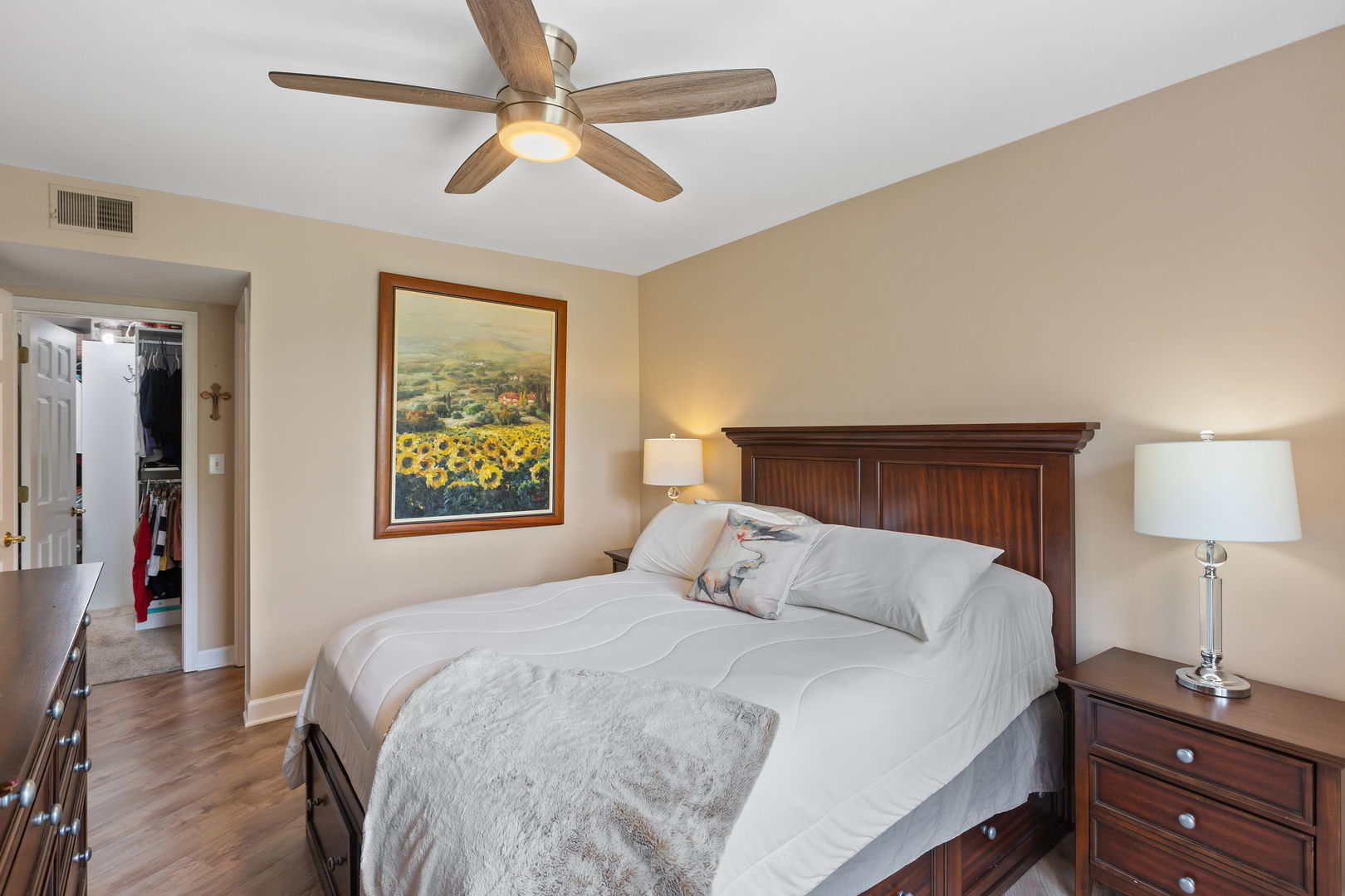 509 Aurora Avenue Unit: 520