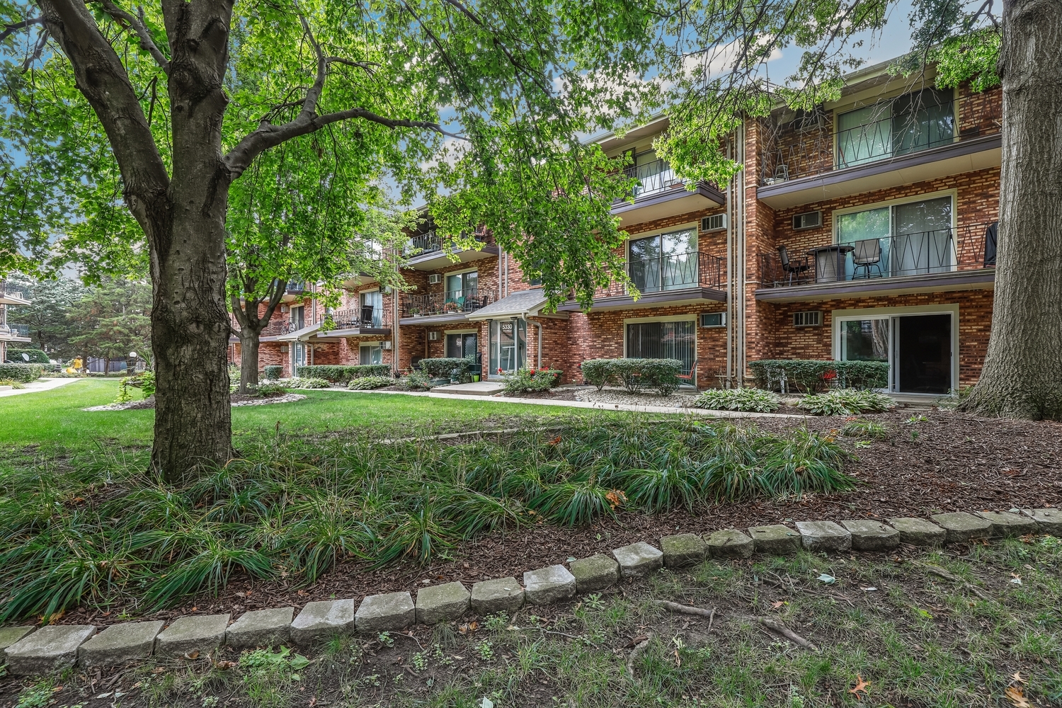 5330 Waterbury Lane Unit: 1101A