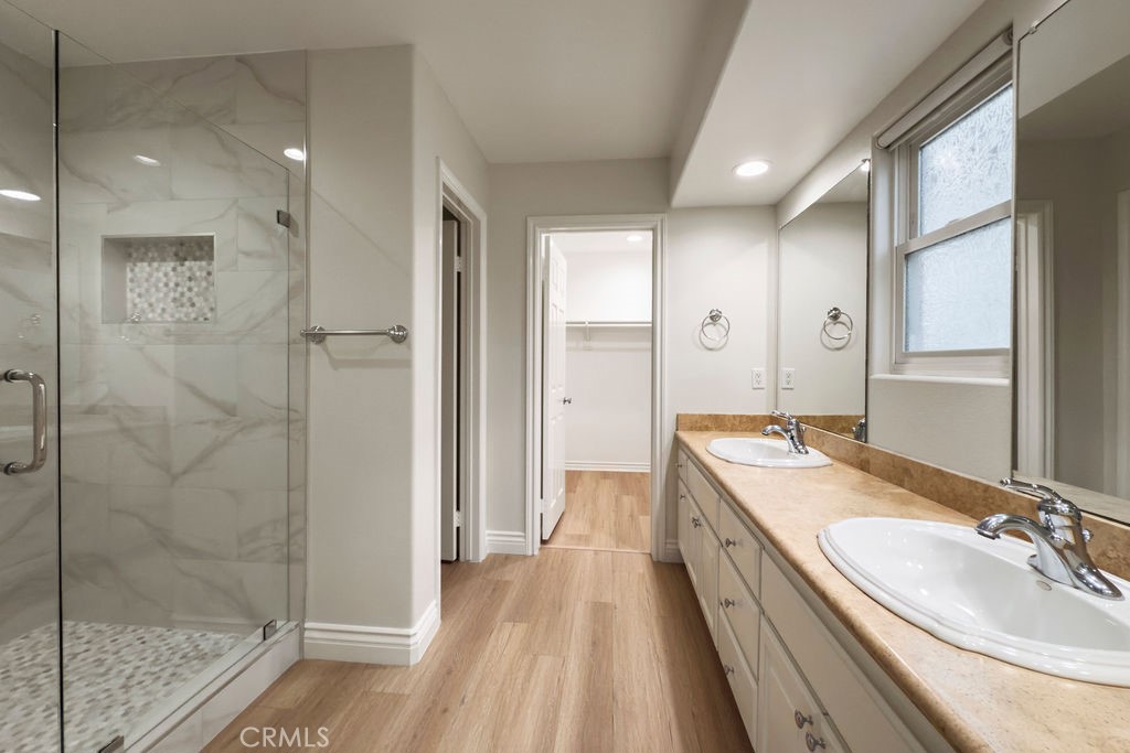 33912 Violet Lantern Street A