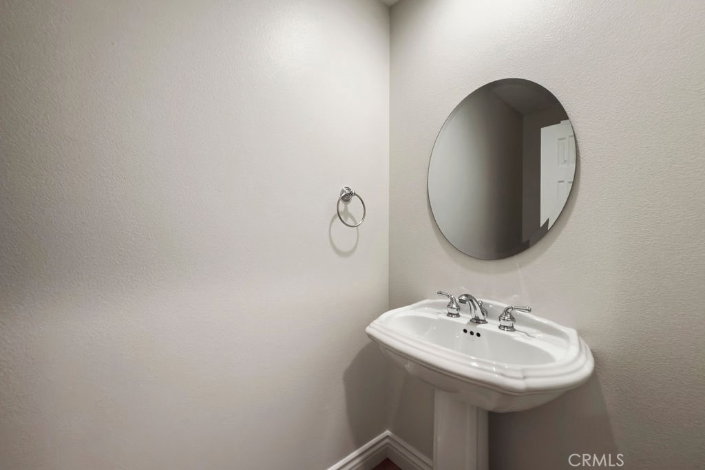 33912 Violet Lantern Street A