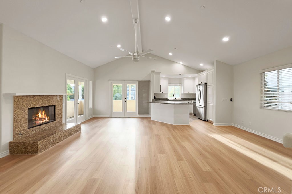 33912 Violet Lantern Street A