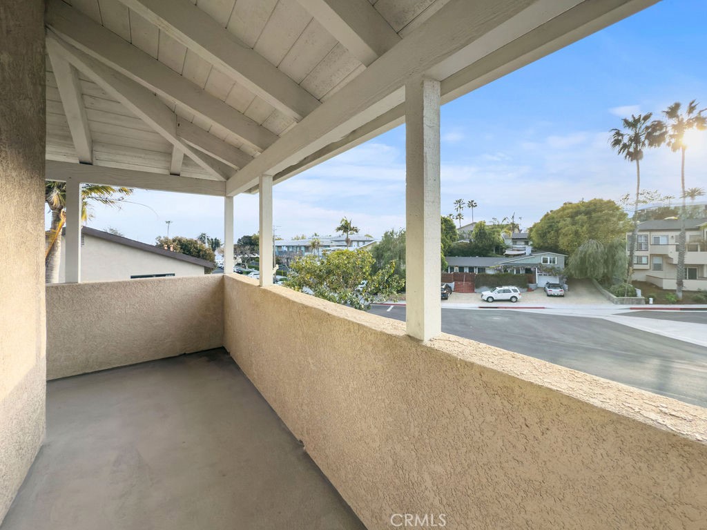 33912 Violet Lantern Street A