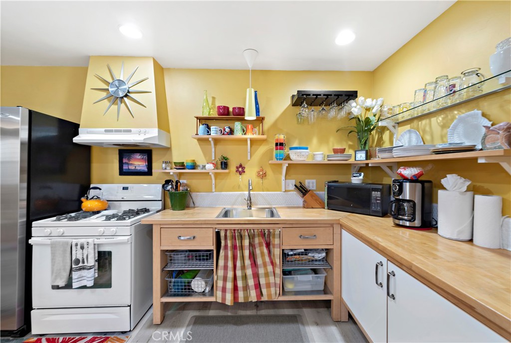 1604 N El Camino Real Unit: A