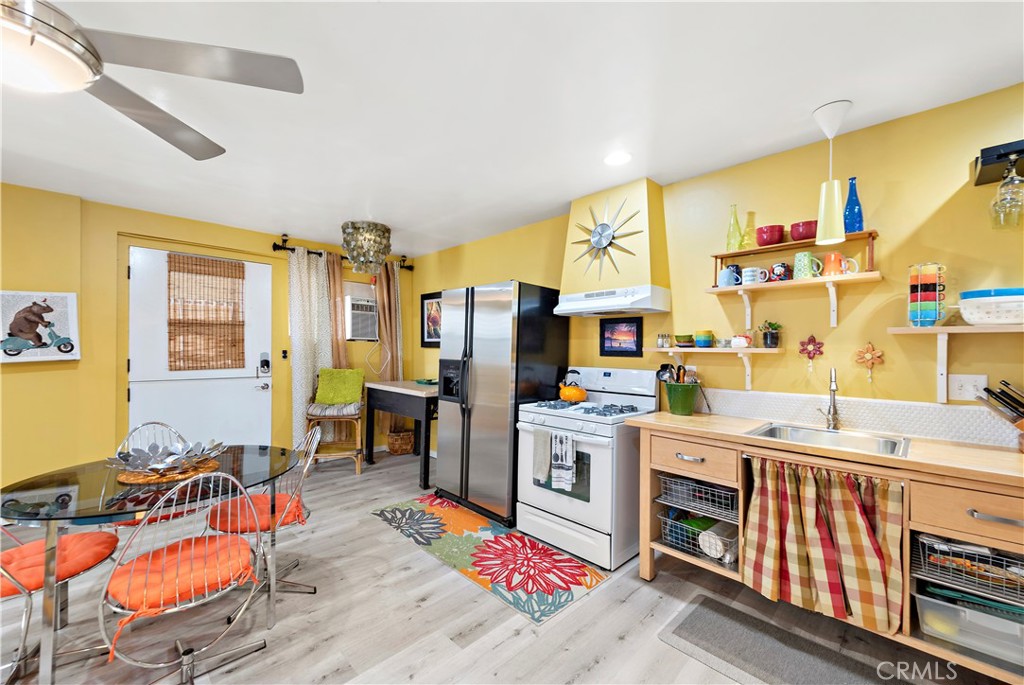 1604 N El Camino Real Unit: A