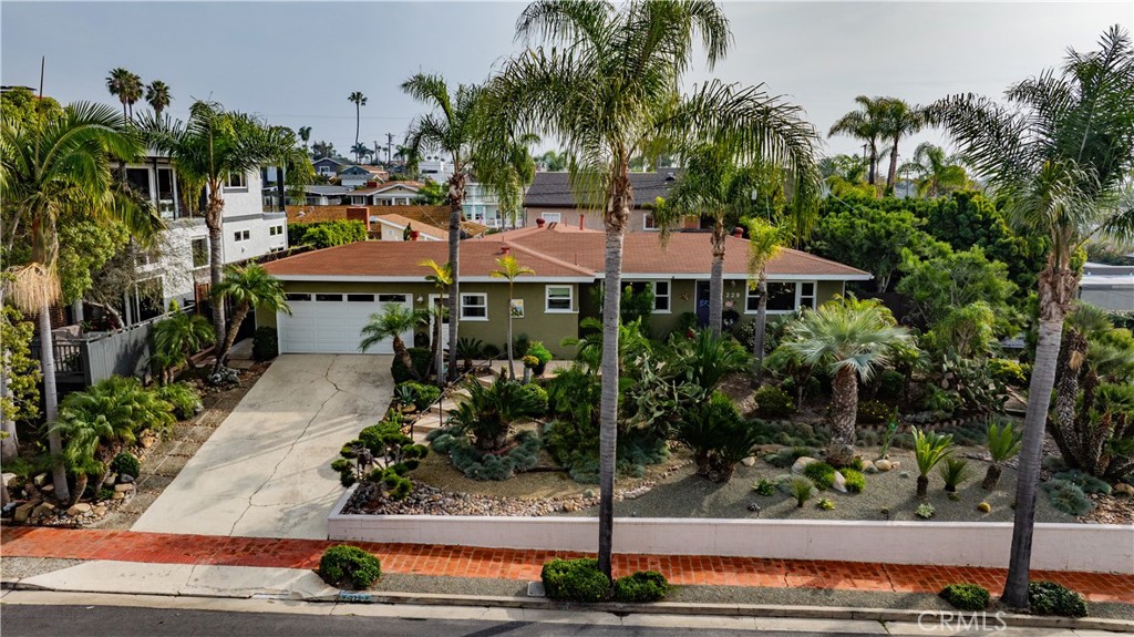 229 W Avenida Cordoba