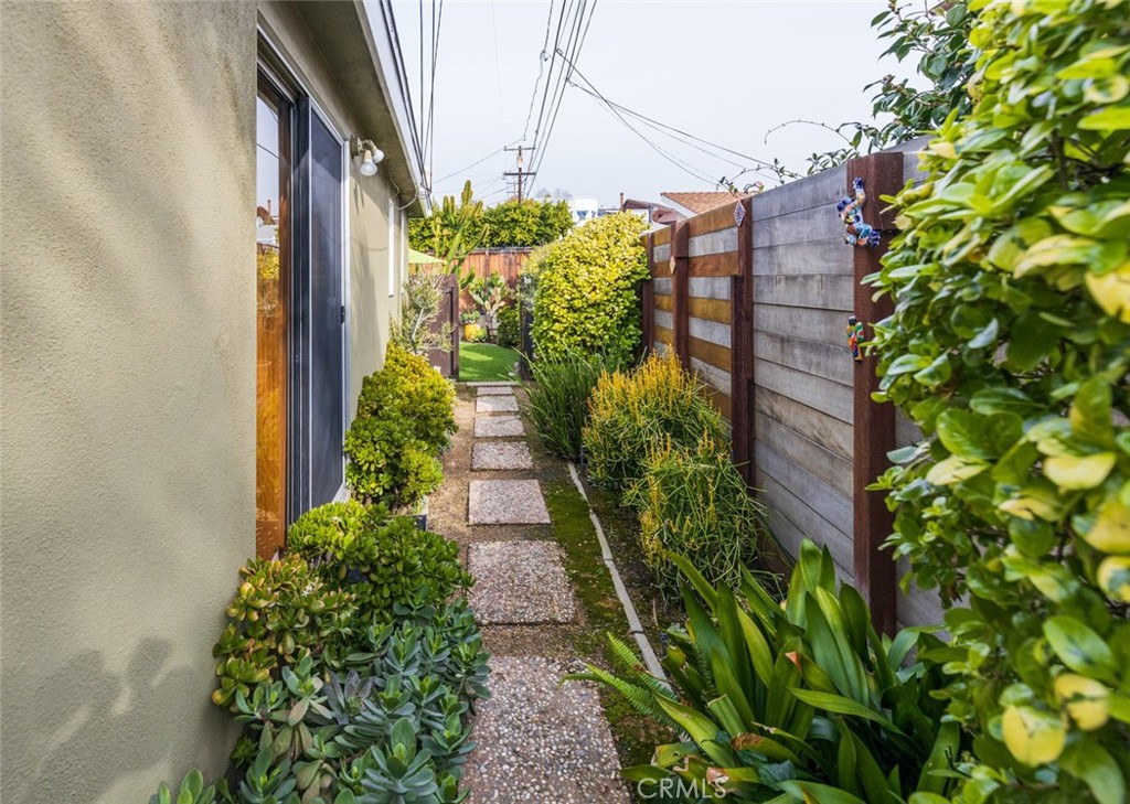 229 W Avenida Cordoba