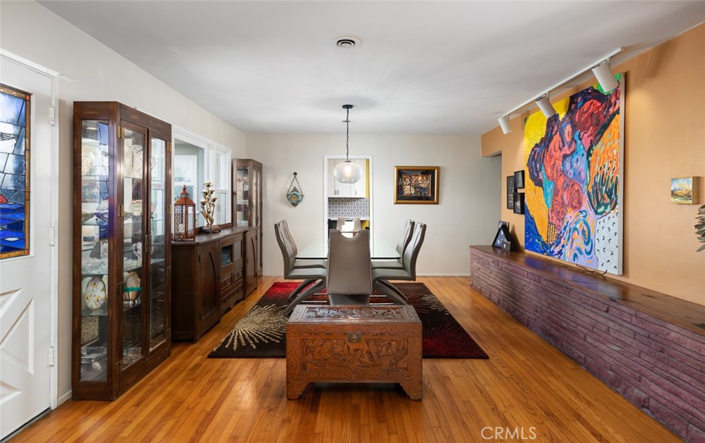 229 W Avenida Cordoba