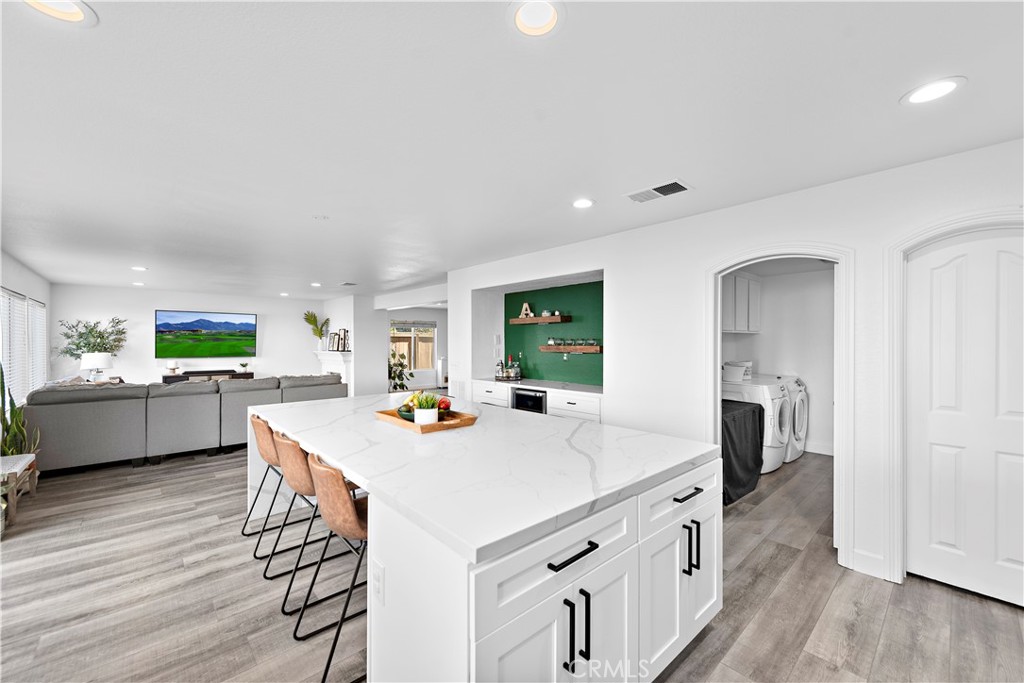 4314 Silver Spring Way