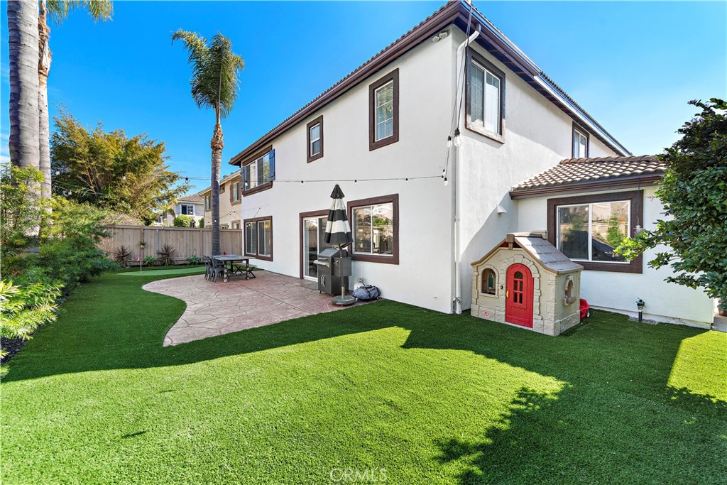 4314 Silver Spring Way