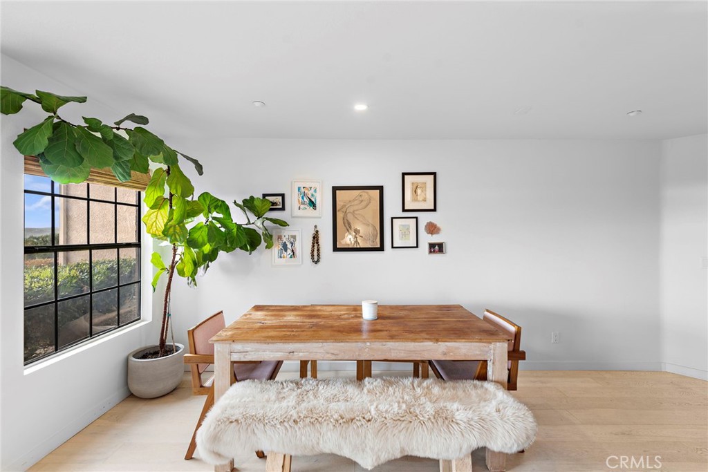 1060 Calle Del Cerro 1105