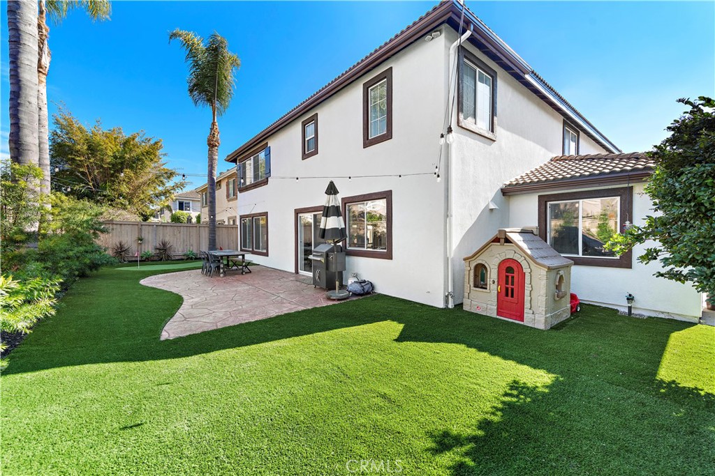 4314 Silver Spring Way