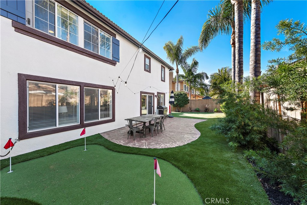 4314 Silver Spring Way