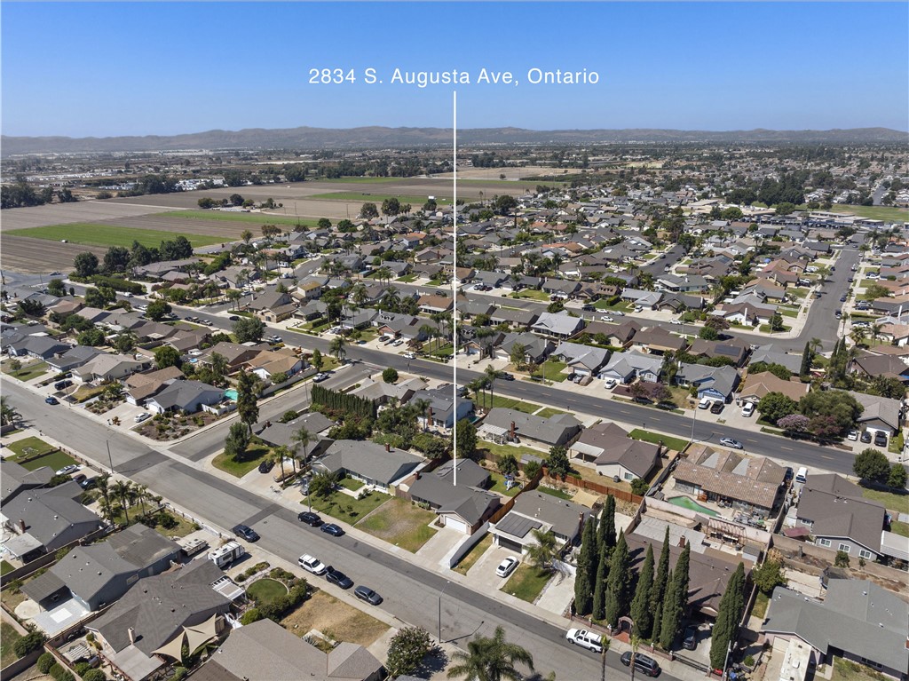 2834 S Augusta Avenue