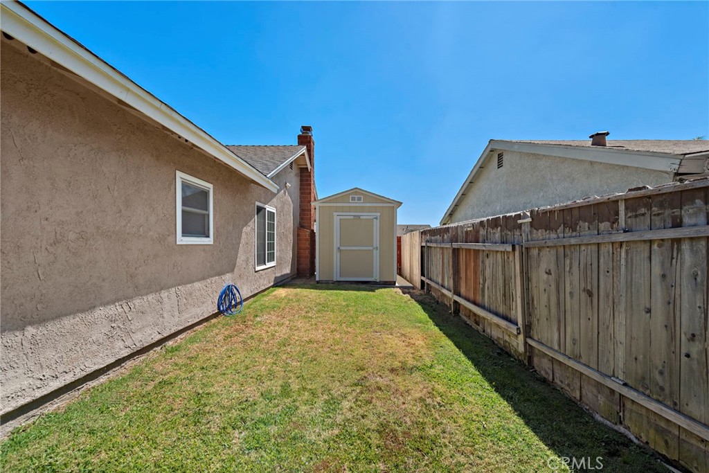 2834 S Augusta Avenue