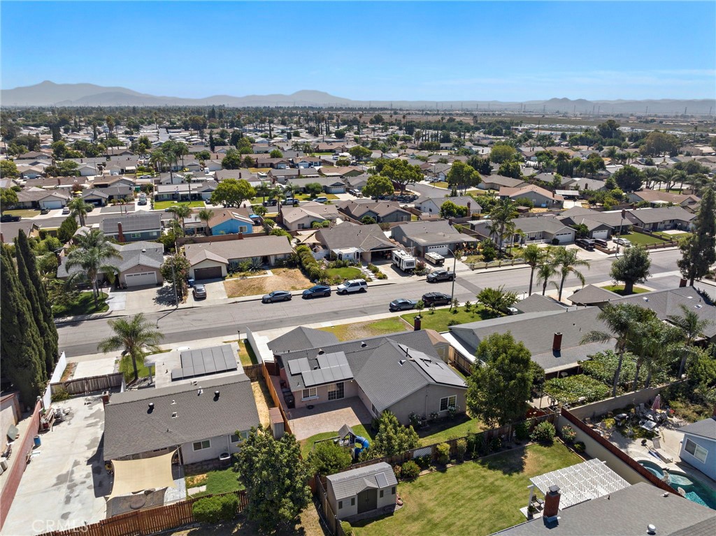 2834 S Augusta Avenue