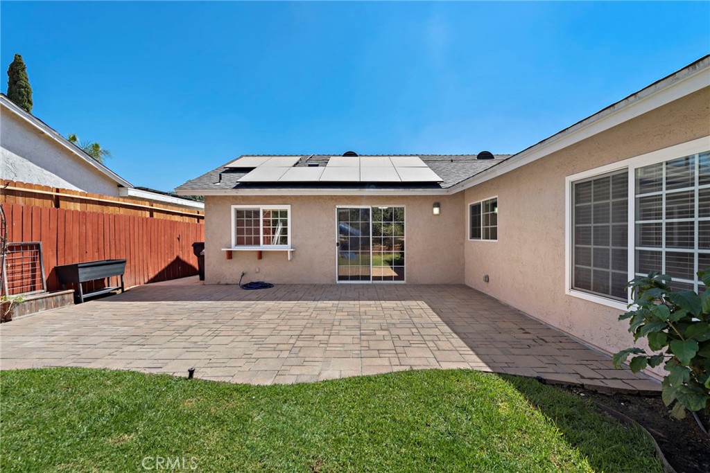 2834 S Augusta Avenue